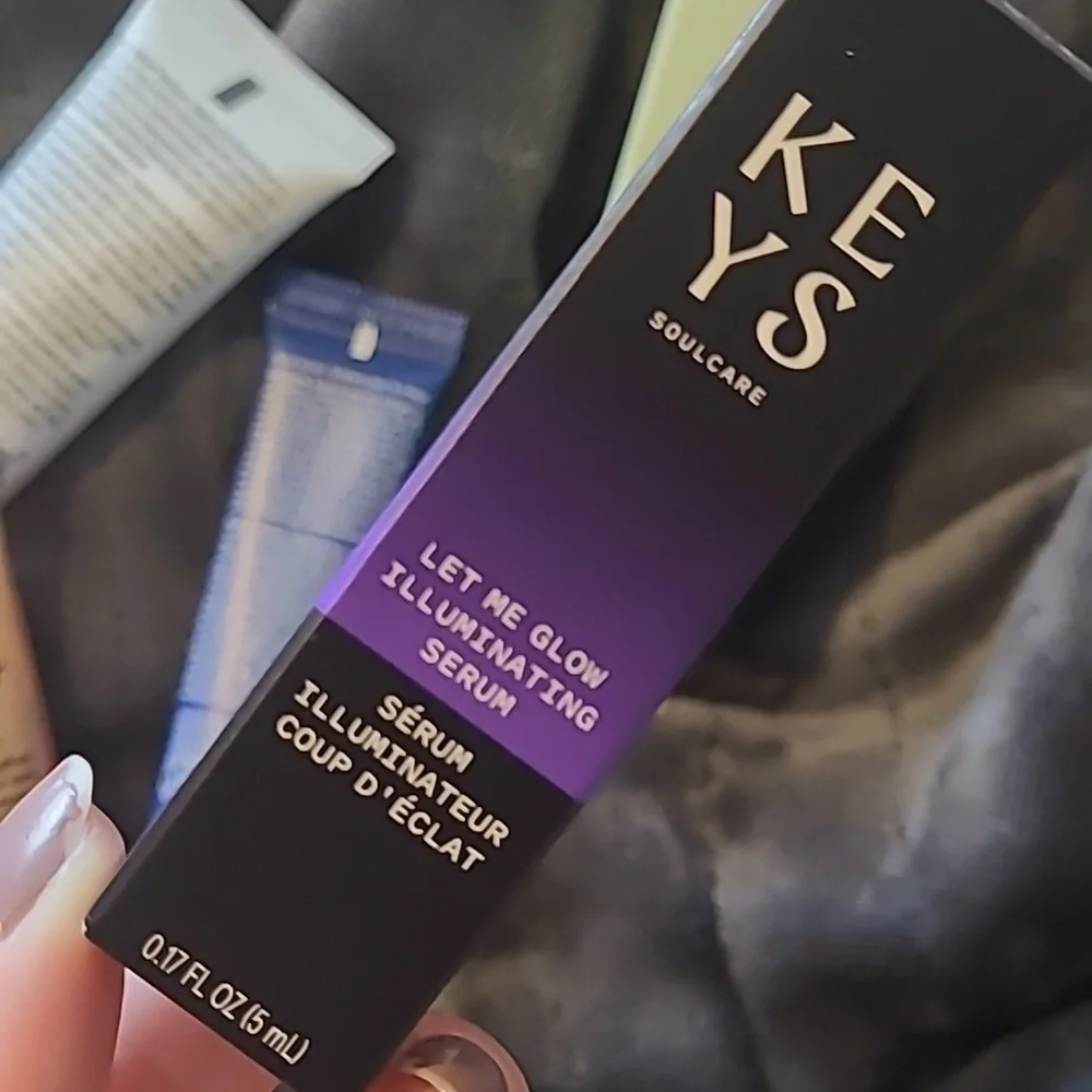 Travel sized items - Picture 5 of 6